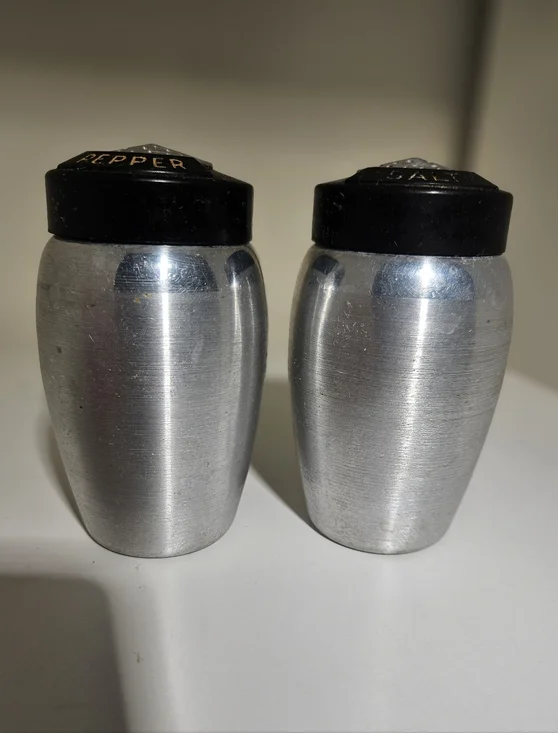 Kromex Salt Pepper Shakers Set Spun Aluminum Silver & Black Kitchen Retro - Picture 2 of 4